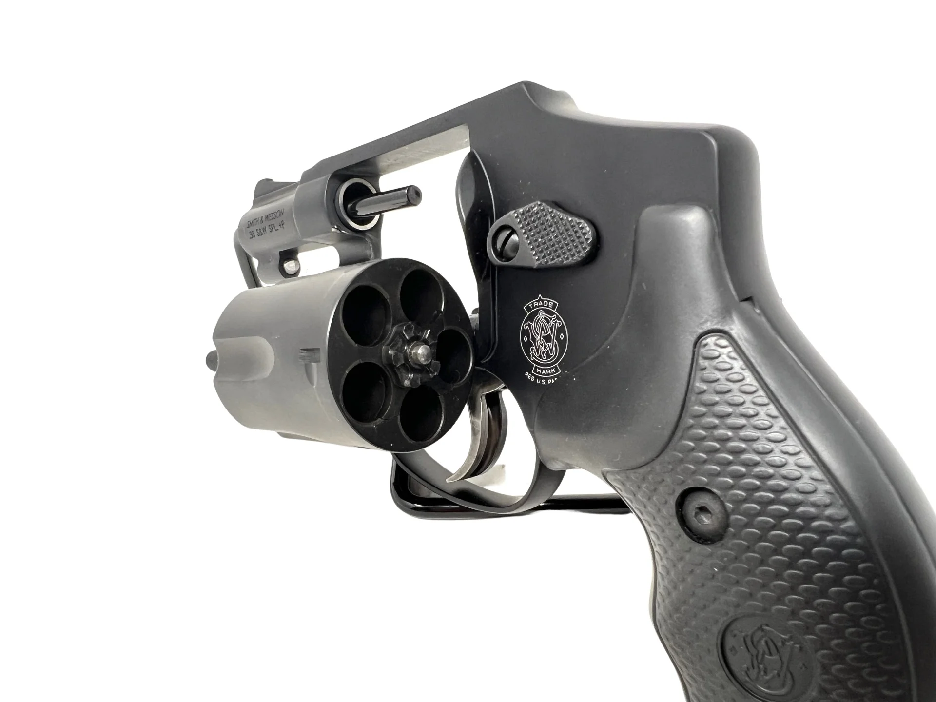 Smith and Wesson 442 Review clyinder open