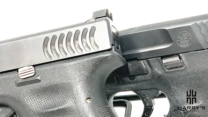 Glock 19 vs SW Shield controls