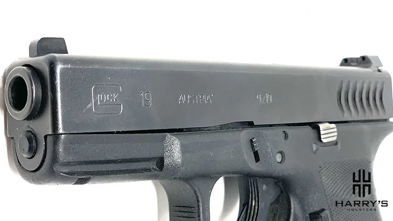 Glock 19 vs SW Shield slides